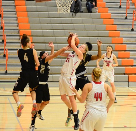 Trojan Women Slashed At Home Against Peninsula