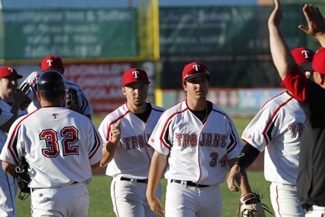 Everett Falls to LC in Championship: Places Second