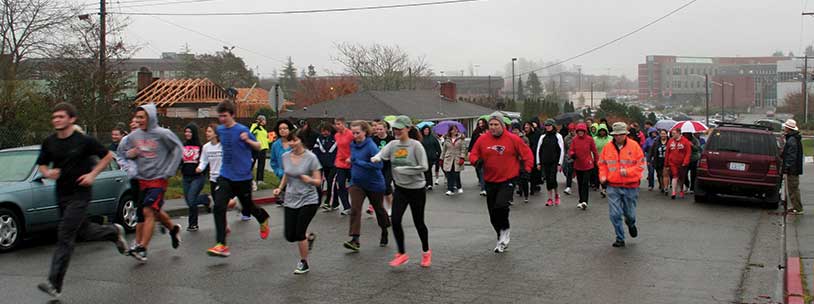EvCC staff and students at the beginning of the Turkey Trot on Nov.25. 