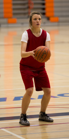 Jess Reiter is in deep focus working on her free throws during practice on Oct 26 2015 at the Walt Price Student Fitness Center.