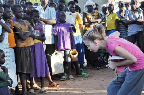 Alyssa Thompson tells a parable to a crowd in South Sudan. The translator is not pictured but was
present. Five minutes after the photo was taken, she prayed with a group of 20 people.