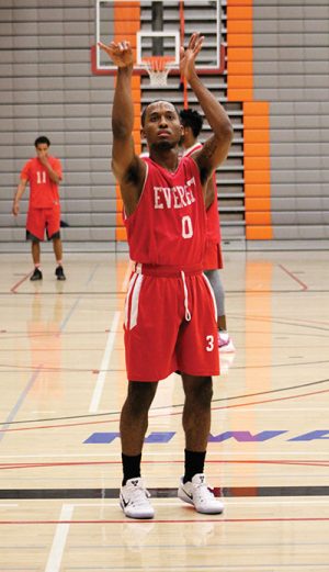 Elijah Jordan shooting free throws in between drills at practice on Oct. 27, 2016 at the Walt Price Student Fitness Center.