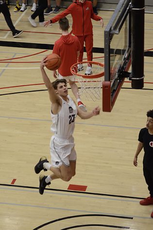 Student From Denmark Brings Game to Trojans Men’s Basketball