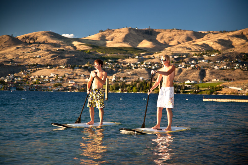 For students looking for getaways that wont break the bank, Chelan has many Airbnb options. Splitting the cost among a group of people can make it really inexpensive. 
