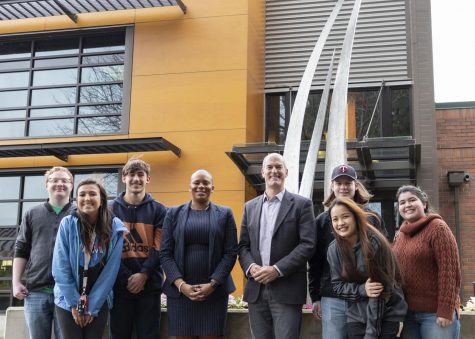 Congressman Rick Larsen Visits EvCC