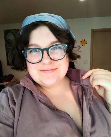 A selfie of EvCC student and artist, Fiona Bowen, taken in her home during quarantine.