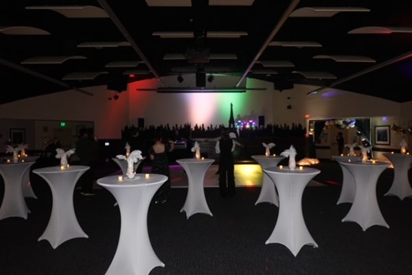 The atmosphere inside the Trojan Annex featured a certain "je ne sais quoi."